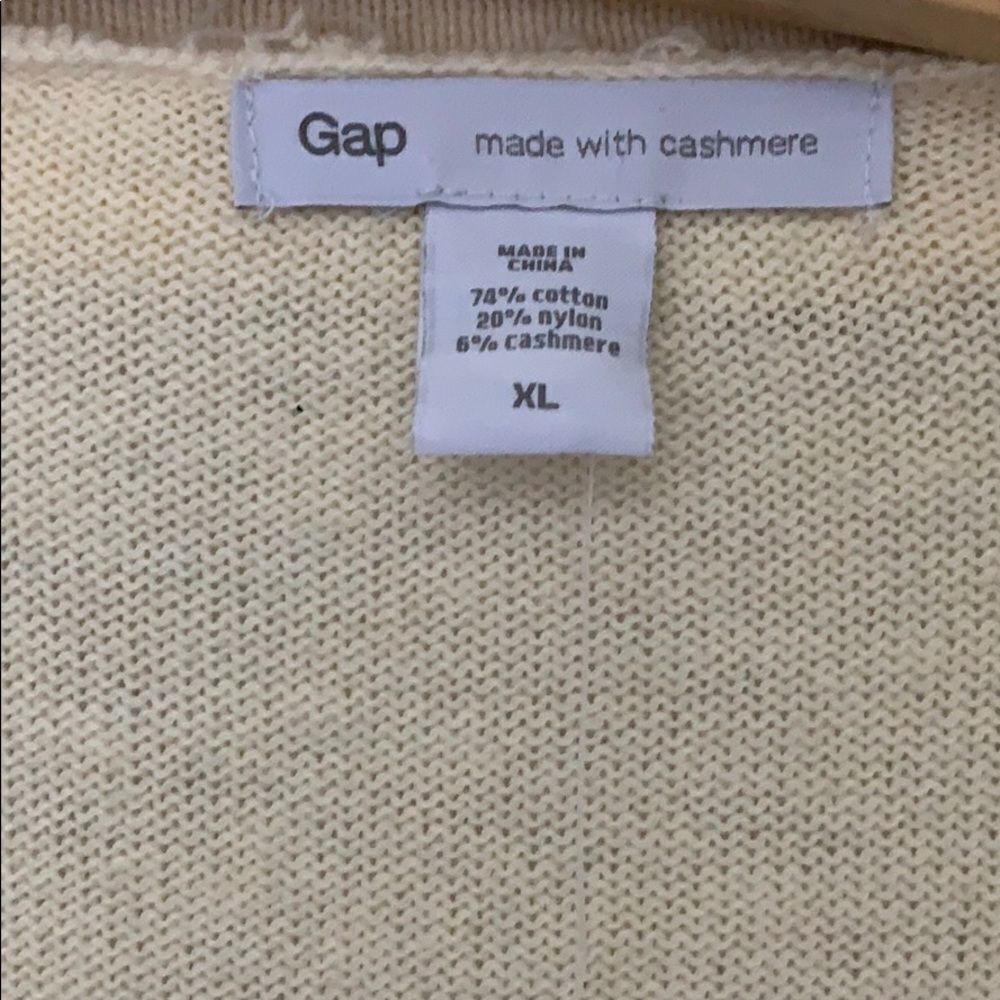 Gap Button Up Cardigan - Picture 2 of 3